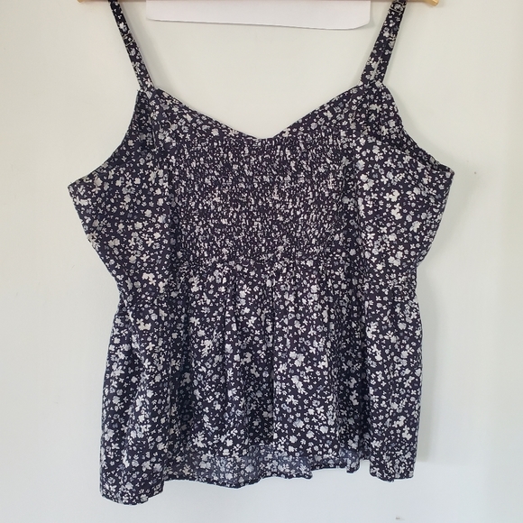 OLD NAVY Sz XXL Black Ditsy Floral Smocked Cami Tank Spaghetti Straps V-Neck - Picture 9 of 14